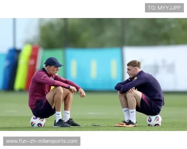 英格兰锋线调整：哈里凯恩新搭档谁更适配？